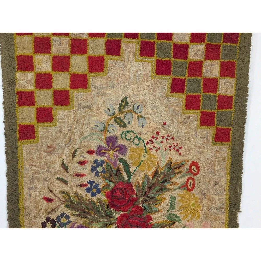 VTG Antique Hooked Rug Large 76